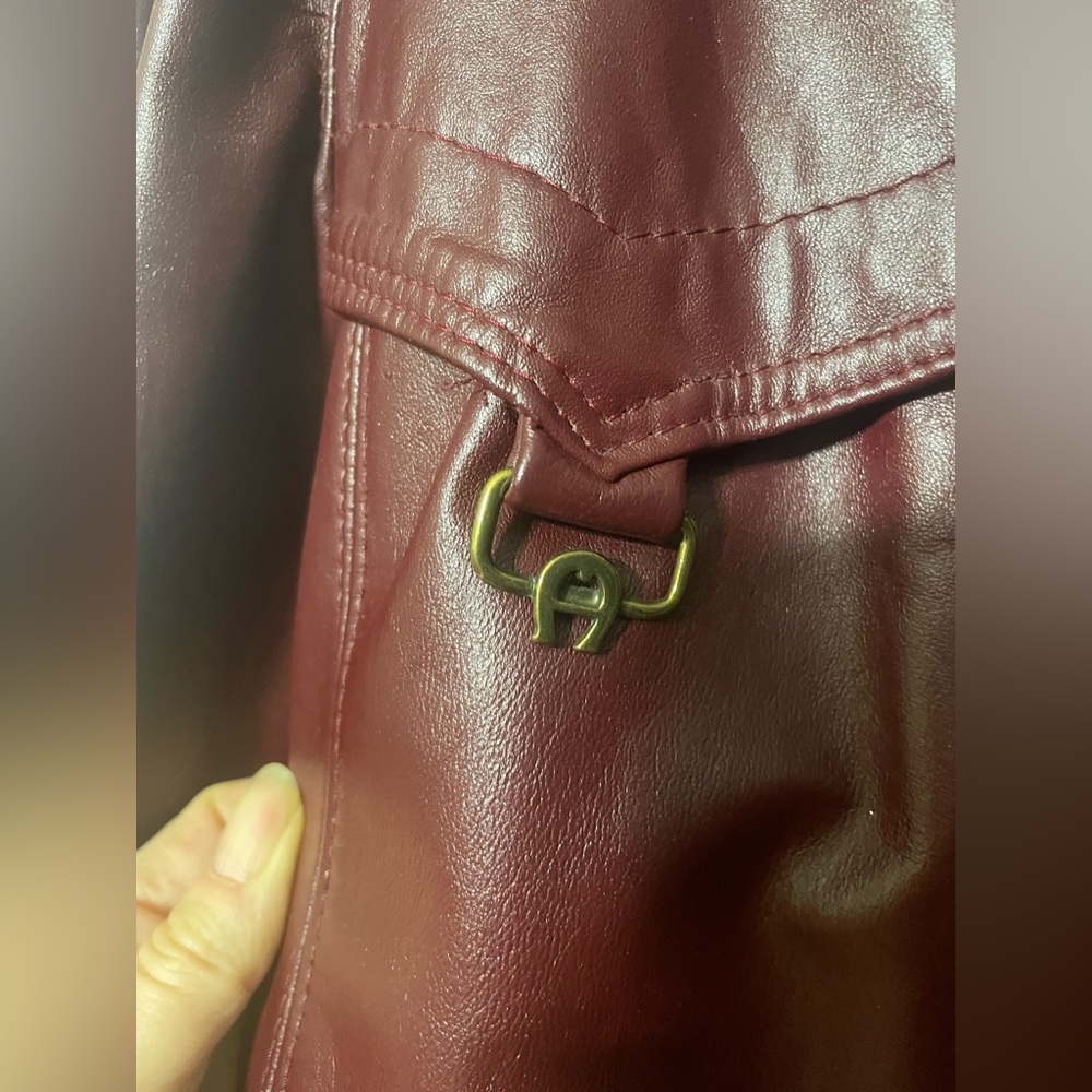 Women’s Etienne Aigner vintage genuine leather, full length jacket. - Picture 11 of 11